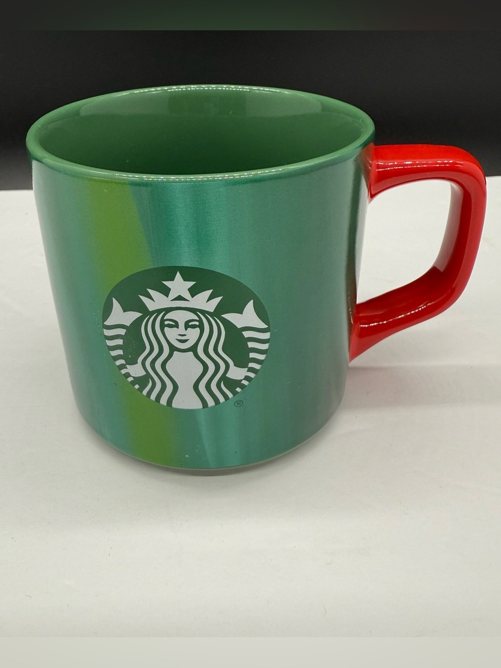 Collectible Starbucks Coffee Mug Holiday 2022 Marbled Green With Red And Siren
